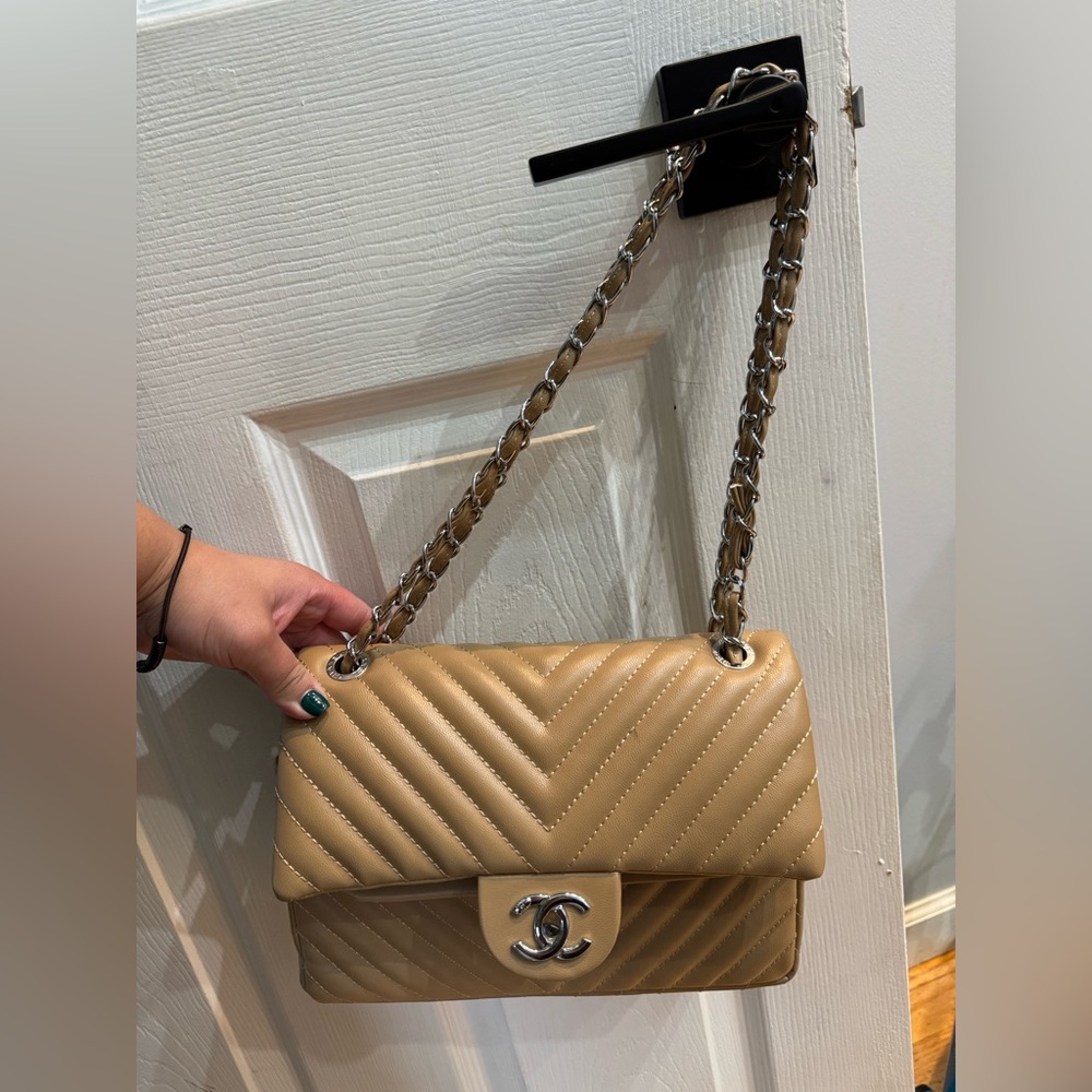 Tan colored shoulder bag
